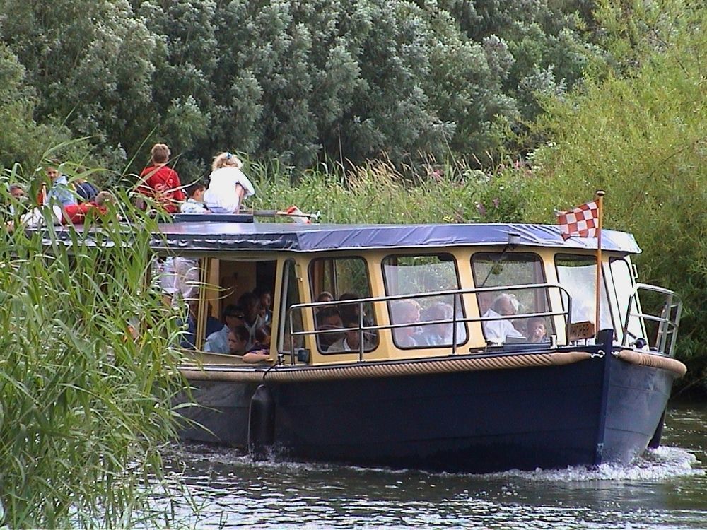 De Brabantse Biesbosch Hotel Werkendam Bagian luar foto