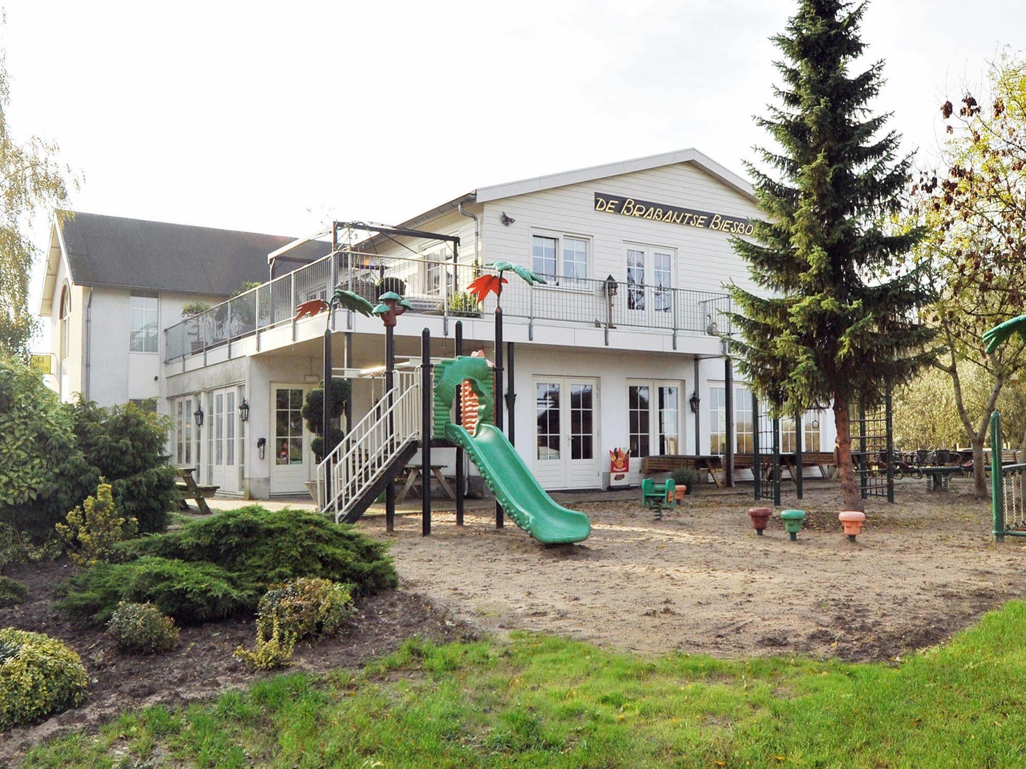 De Brabantse Biesbosch Hotel Werkendam Bagian luar foto