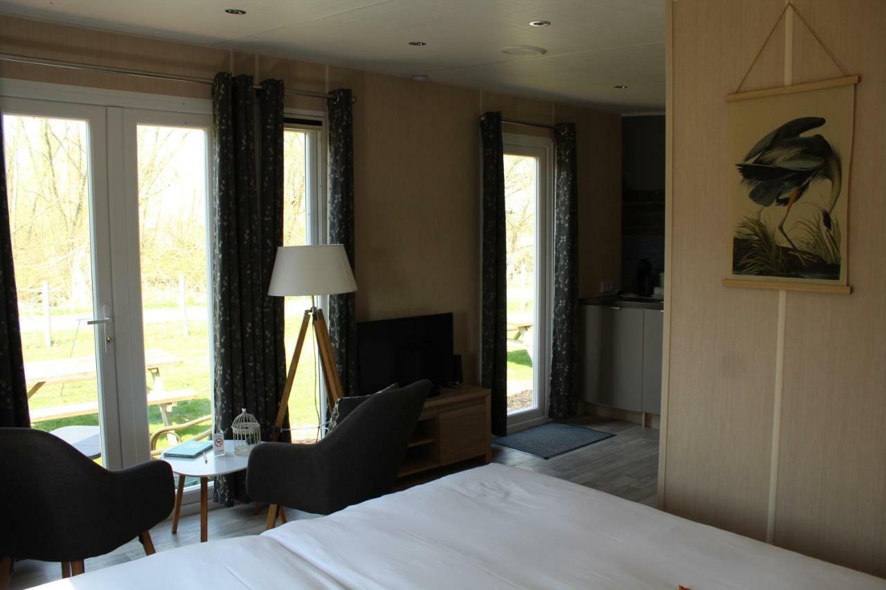 De Brabantse Biesbosch Hotel Werkendam Bagian luar foto